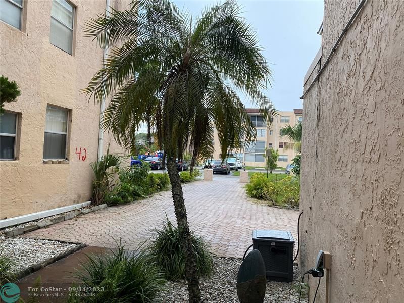 2850 Somerset Dr Unit 105L, Lauderdale Lakes, FL 33311 Condo for Rent