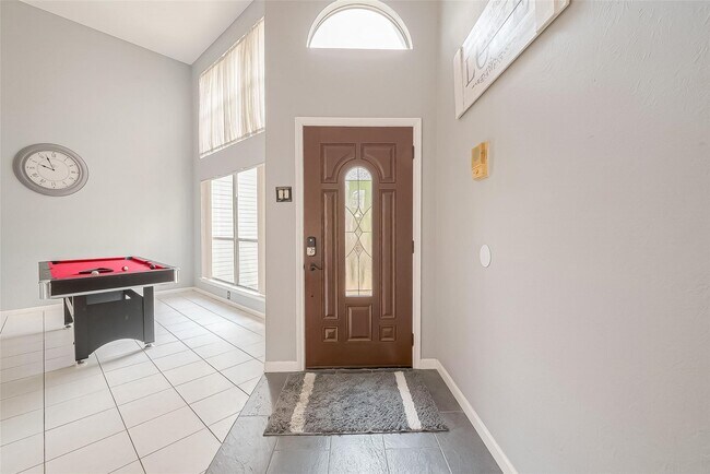 Foto del edificio - 9310 Corner Oaks Ln