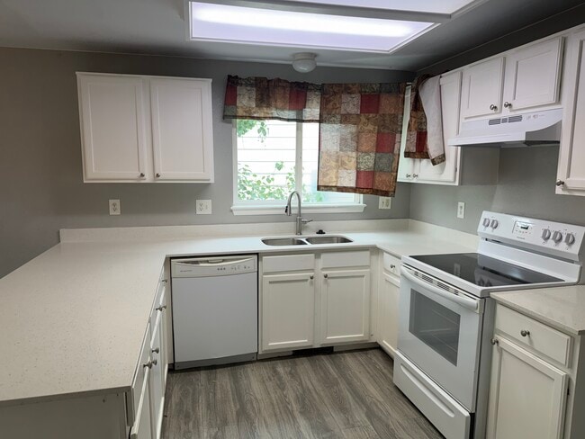 Building Photo - 5070 Enid Way