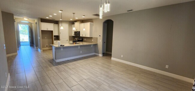 Building Photo - 7308 Bluemink Ln