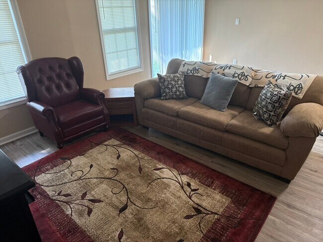 Foto del edificio - 1732 Westhaven Ln