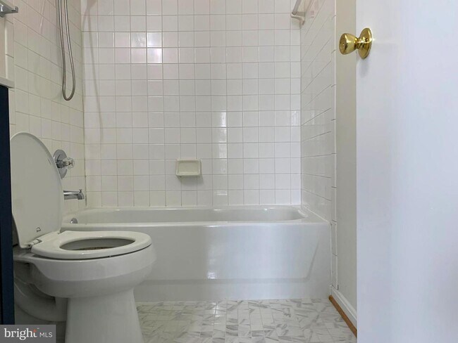 Building Photo - 14021 Pellita Terrace