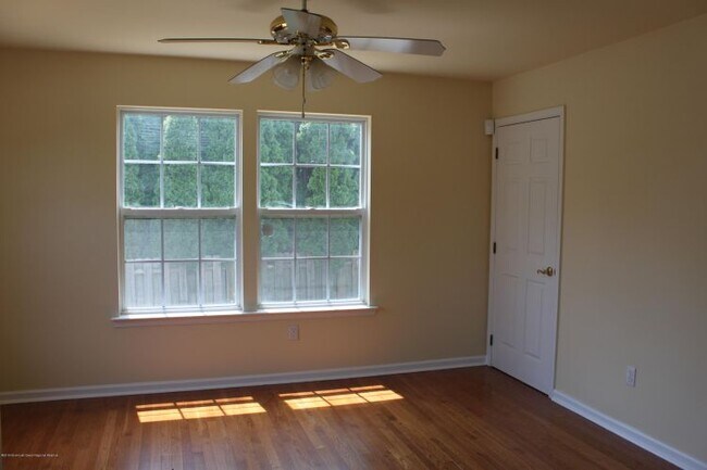 Foto del edificio - 1529 Windward Ave