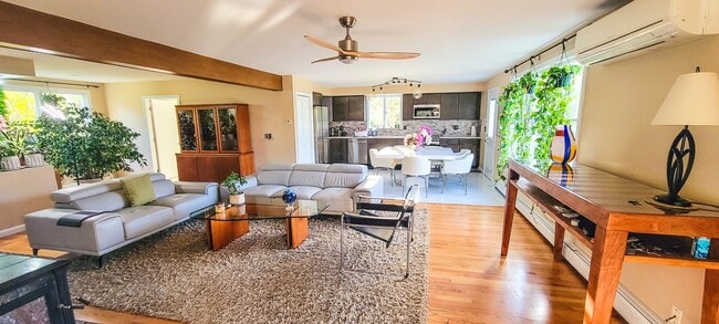 Building Photo - 94 Cross Rd Building Photo - 94 Cross Rd