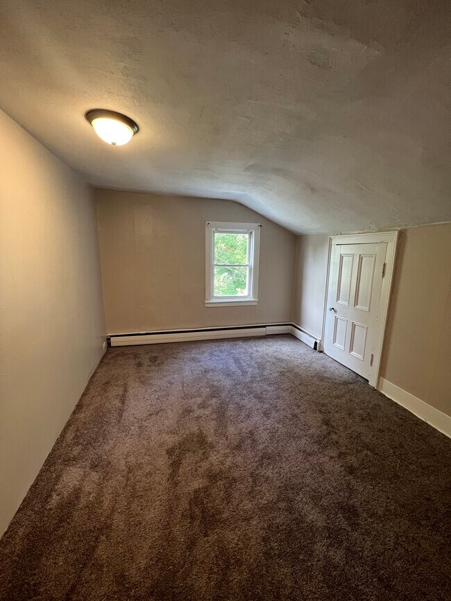 2nd Bedroom - 405 Oneida St