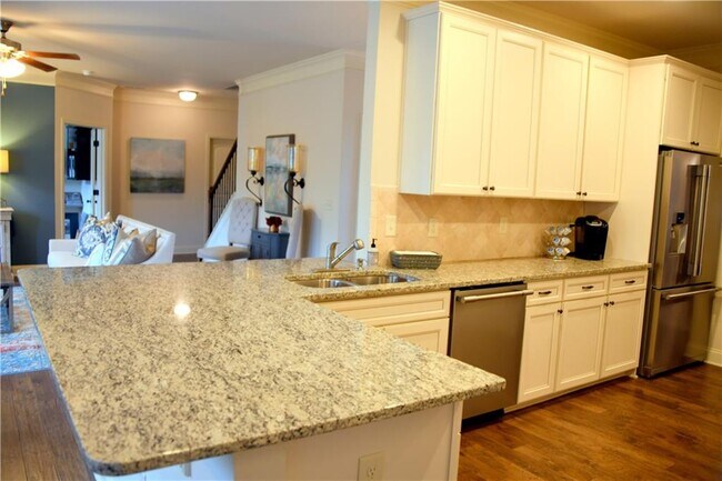 Foto del edificio - 5730 Lanier Valley Pkwy