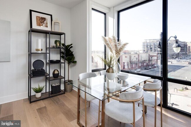 Foto del edificio - 2 br, 2 bath Condo - 3619 Georgia Ave NW