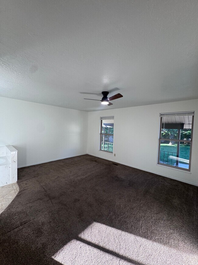 Foto del edificio - 580 N Allanwood Pl