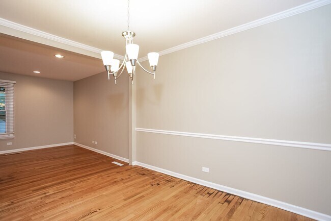 Building Photo - 14723 Menard Ave