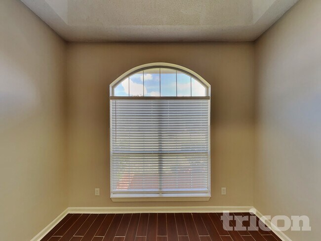 Building Photo - 843 Magic Cove Ln