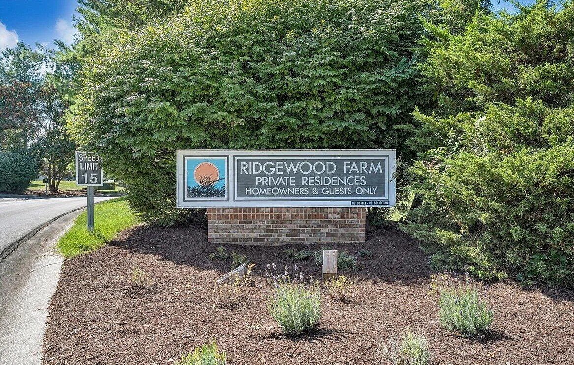Primary Photo - 2308 Wood Gate Ln