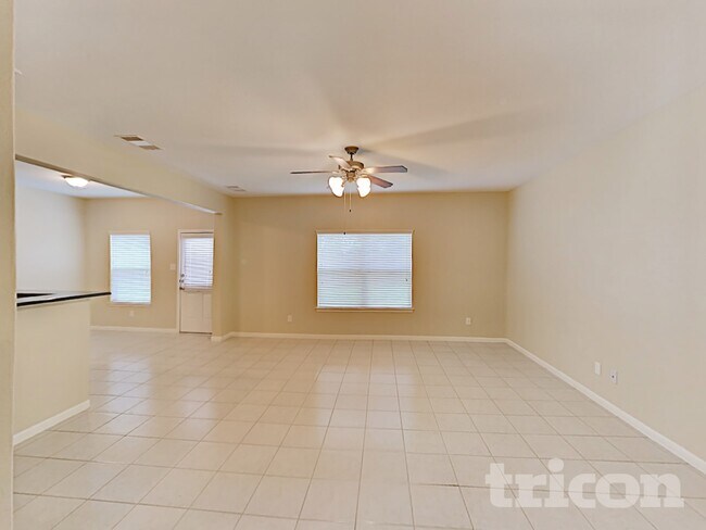 Foto del edificio - 600 Totem Trail Dr