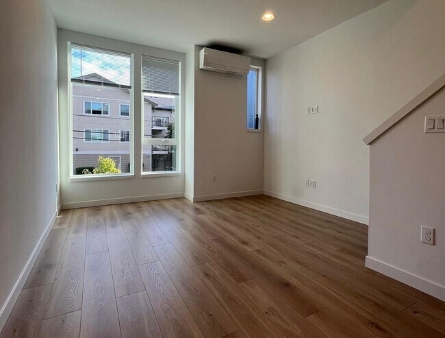 Sala de estar - 1424 NW 92nd St