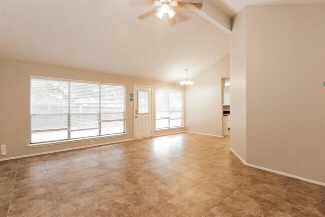 Foto del edificio - 21002 Ironcrest Ln