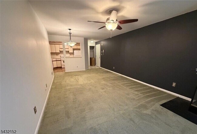 Foto del edificio - 2509 Candlelight Ct