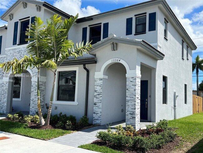 Building Photo - 13364 SW 287th Ter