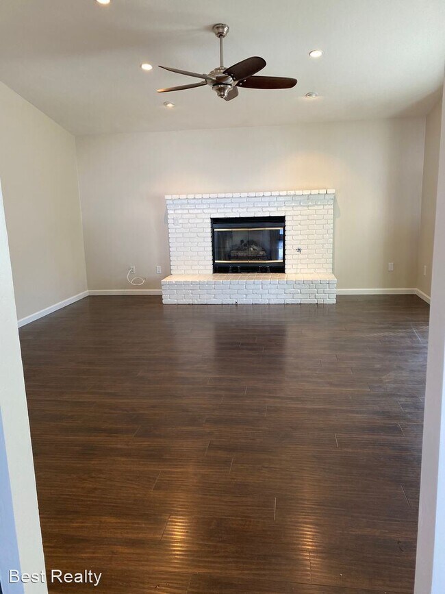 Building Photo - 3 br, 2 bath House - 22340 Briarwood