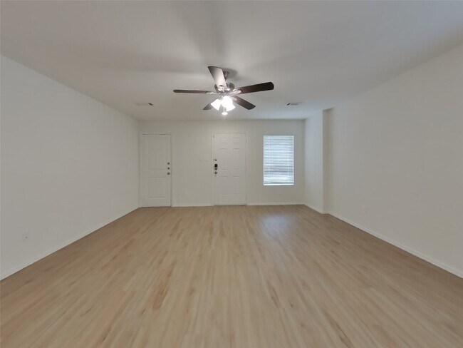 Foto del edificio - 17122 Quaking Aspen Ln