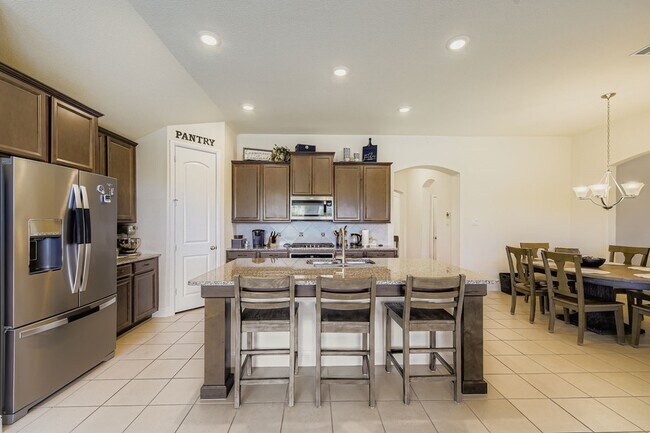 Foto del edificio - 5709 Broad Bay Ln