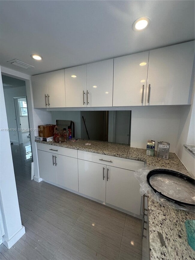 Foto del edificio - 3000 Marcos Dr