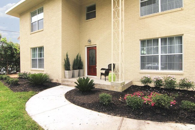 Foto del edificio - 6832 Bellgreen Dr