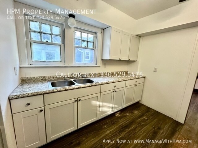 Building Photo - Single Family Home Available for Rent