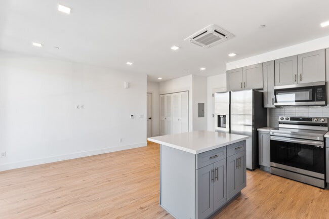 Building Photo - Dana Cove Luxury Living