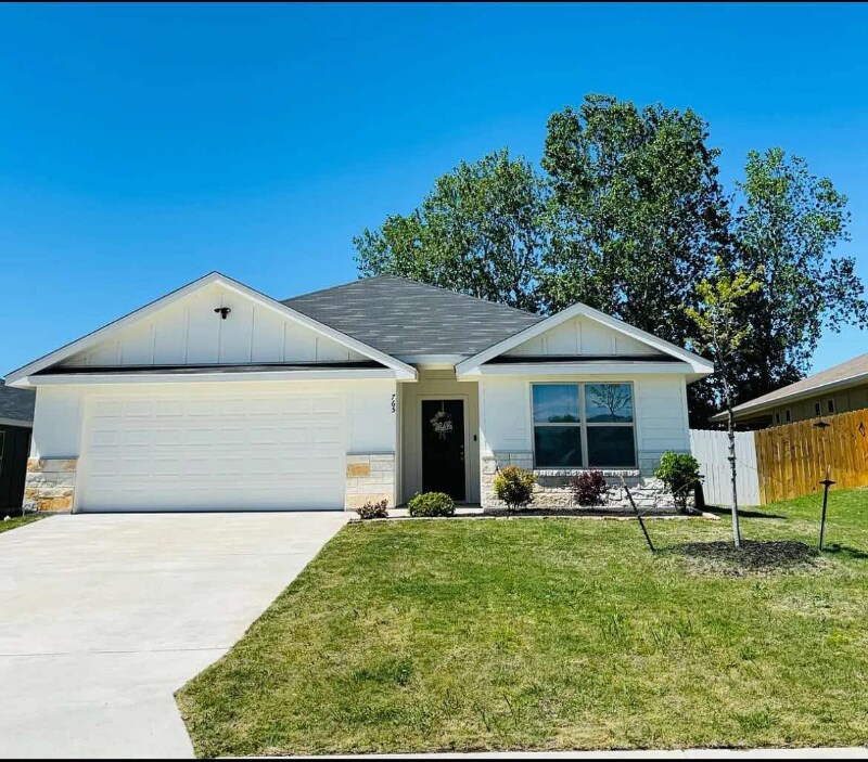 Foto principal - 765 Freedom Cir