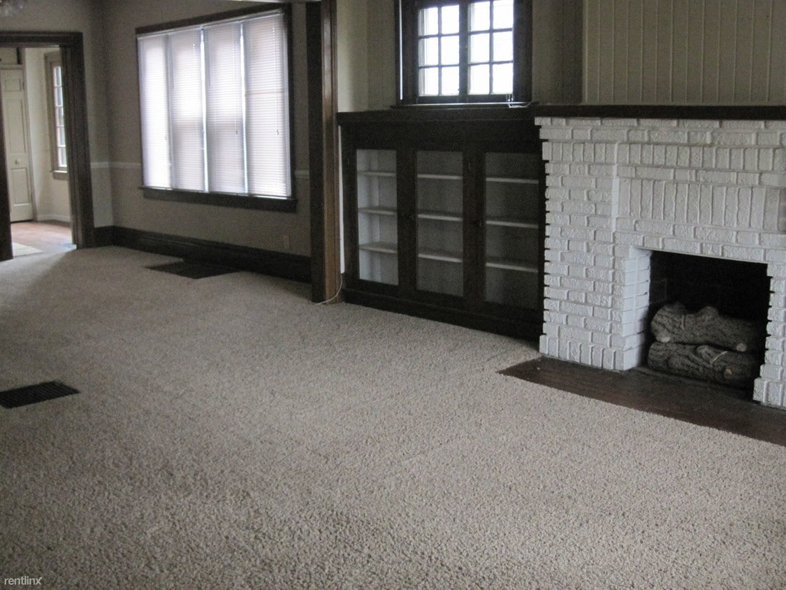 Building Photo - 3 br, 1 bath  - 129 College Ave