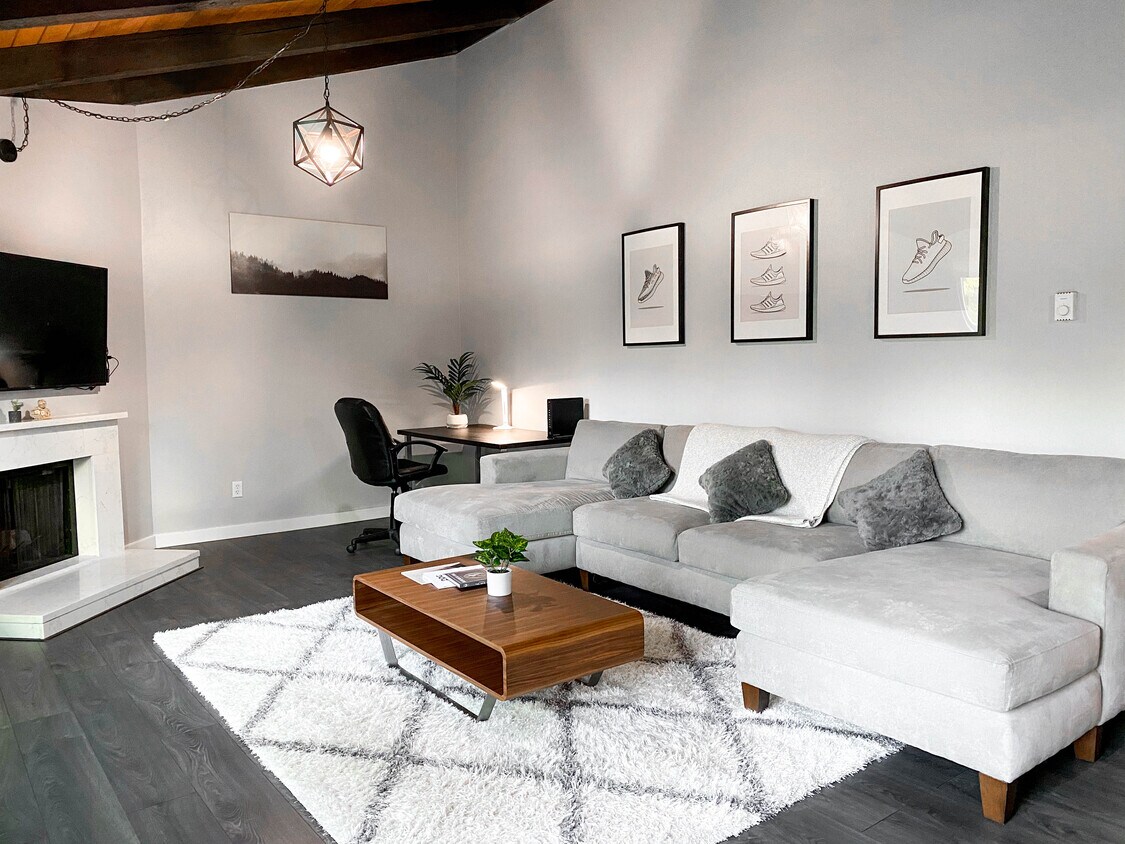 1722 SW 318th Pl, Federal Way, WA 98023 Condo for Rent in Federal Way