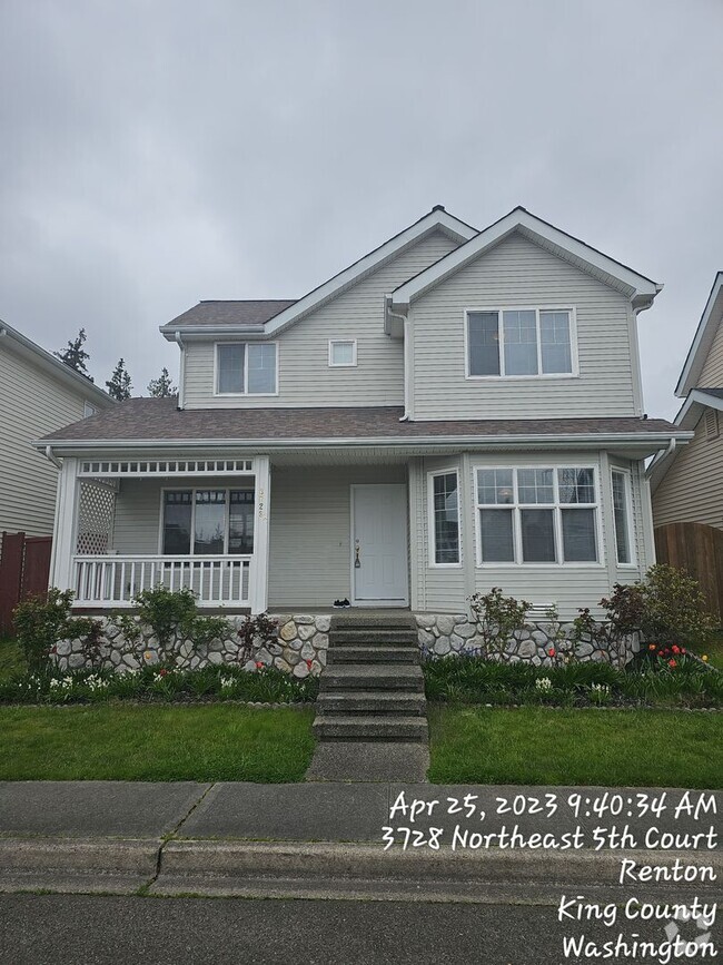 Building Photo - 3728 NE 5th Pl