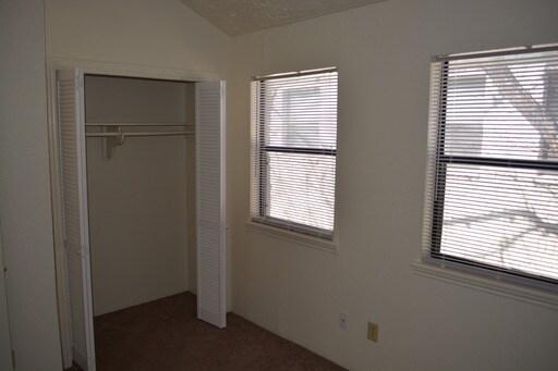Building Photo - 1115 N LBJ Dr