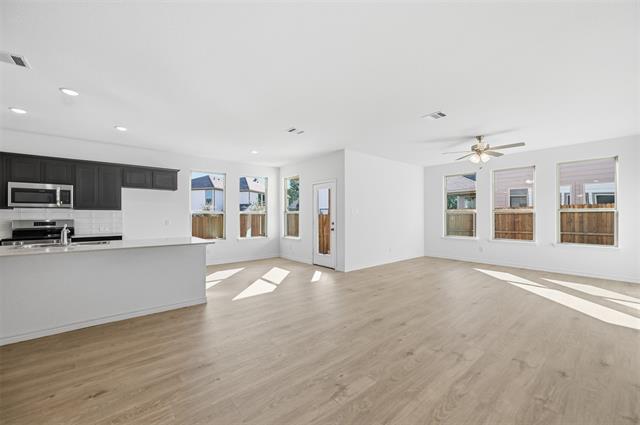 Building Photo - 400 Wrangler Ln