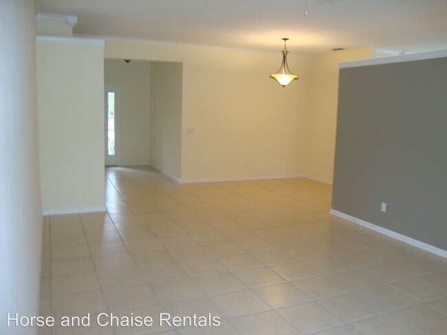 Building Photo - 272 Fareham Dr