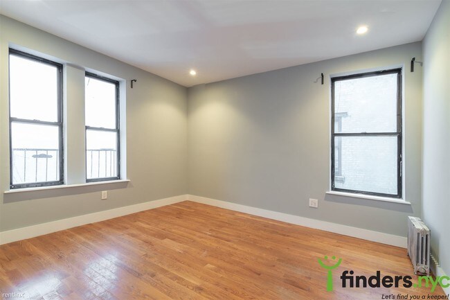 Foto del edificio - 3 br, 1 bath Apartment - 4242 Broadway 6D