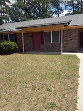Building Photo - 474 Elm St