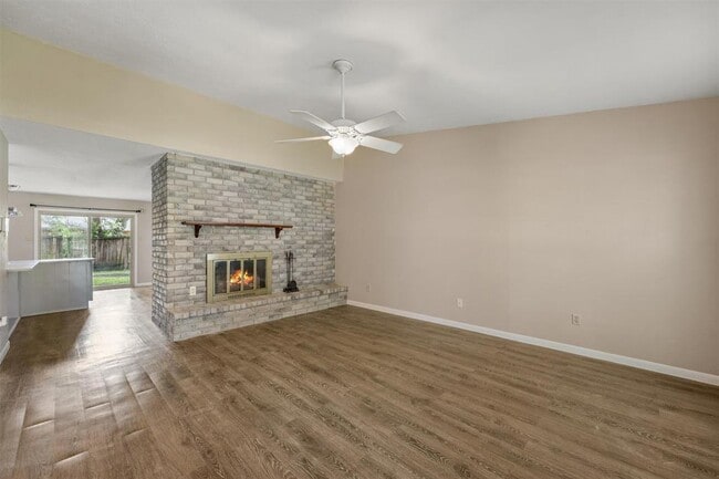 Building Photo - 6931 Tara Dr