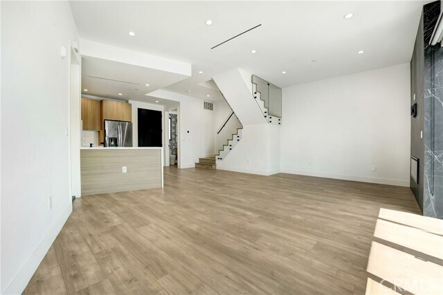 Foto del edificio - 4036 Rosemont Ave
