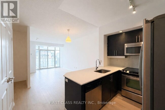 Building Photo - 75 E Liberty St