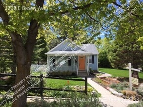 Building Photo - 1202 Bryan Ave