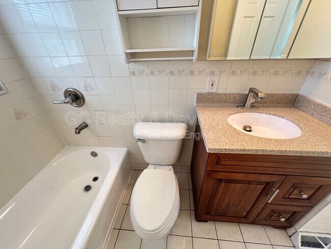 Foto del edificio - 206 E Center St