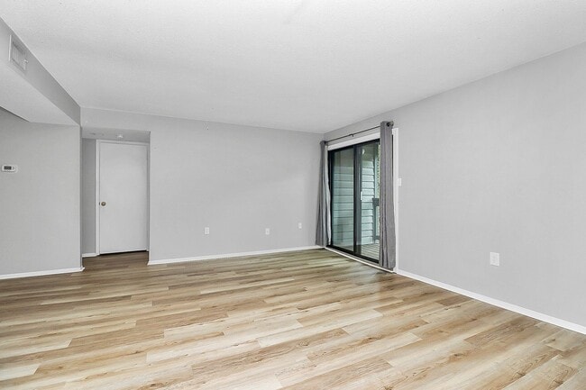 Building Photo - 5012 Sardis Rd