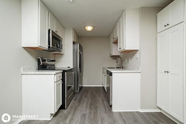 Building Photo - 8158 Goldsmith Dr