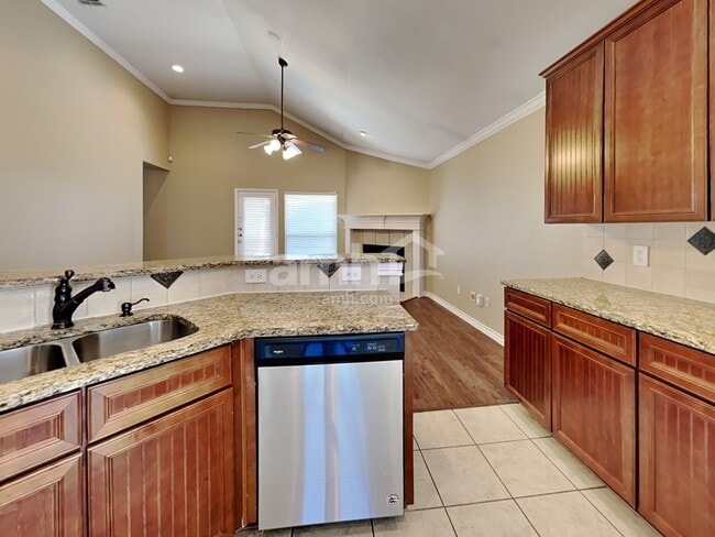 Building Photo - 8620 Axis Deer Run