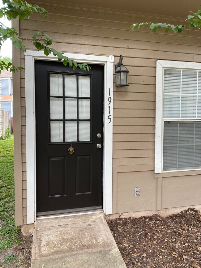 Foto del edificio - 1915 Crossgate Park