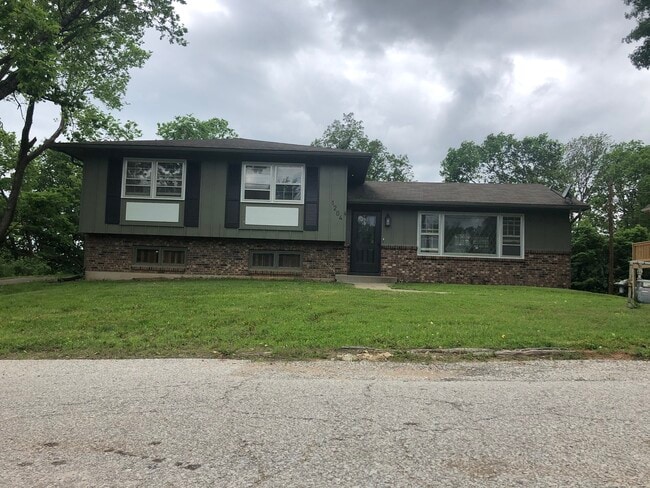 Building Photo - 1204 N 64th St