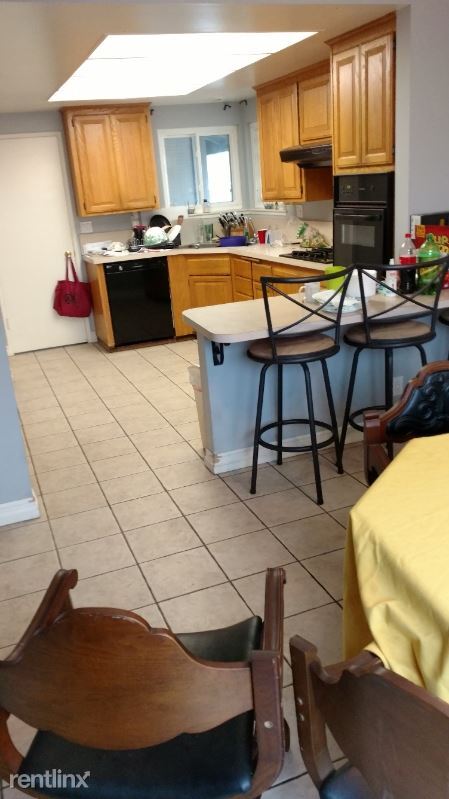 Foto del edificio - 5 br, 2 bath House - 2757 N Pampas St