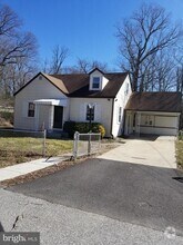 Building Photo - 13300 Williams Dr