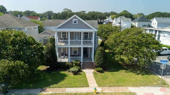 Building Photo - 1301 E Ocean View Ave