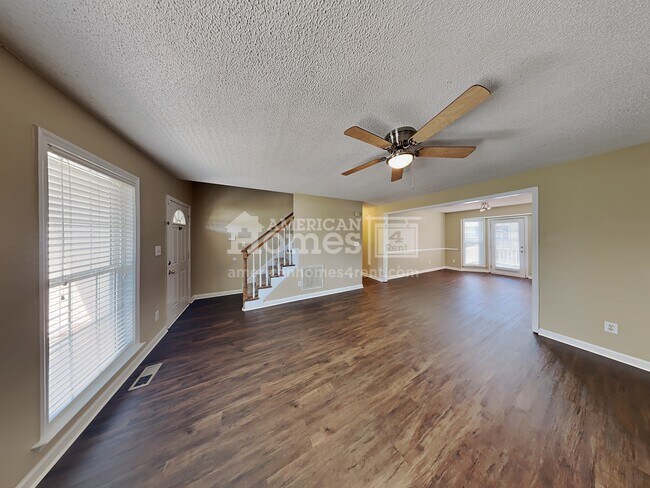 Foto del edificio - 7101 Missionary Ridge Drive